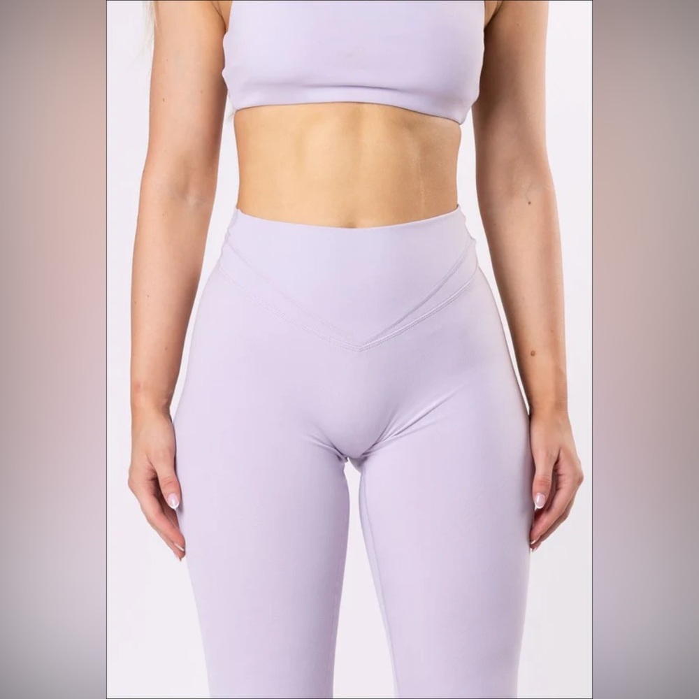PARAGON Women's Lavender Leggings